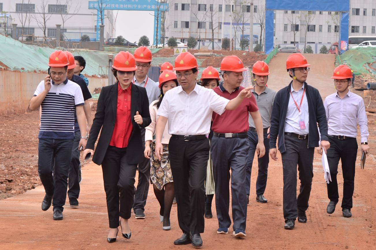 寧鄉(xiāng)市委書(shū)記周輝赴中偉新材料寧鄉(xiāng)基地項(xiàng)目調(diào)研