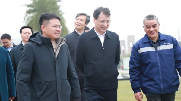 成績突飛猛進(jìn) | 時隔兩年，貴州省副省長郭錫文再訪中偉