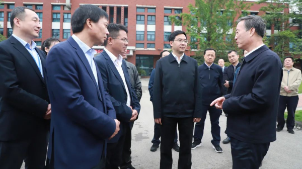 科技立企 | 貴州省政協(xié)主席趙永清寄語中偉：堅(jiān)定科技創(chuàng)新，助力企業(yè)做大做強(qiáng)