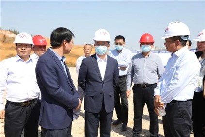 銅仁市委副書記、市長皮貴懷赴中偉鎳锍精煉硫酸鎳項目調(diào)研