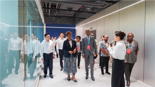 共謀中非新發(fā)展丨第四屆中非經(jīng)貿(mào)博覽會非洲外賓代表團考察中偉